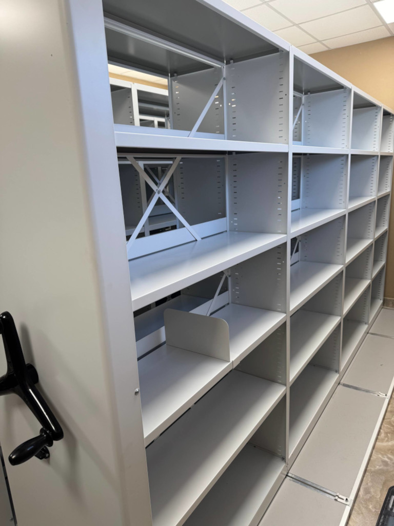 Мобильные стеллажи с подвижными ячейками